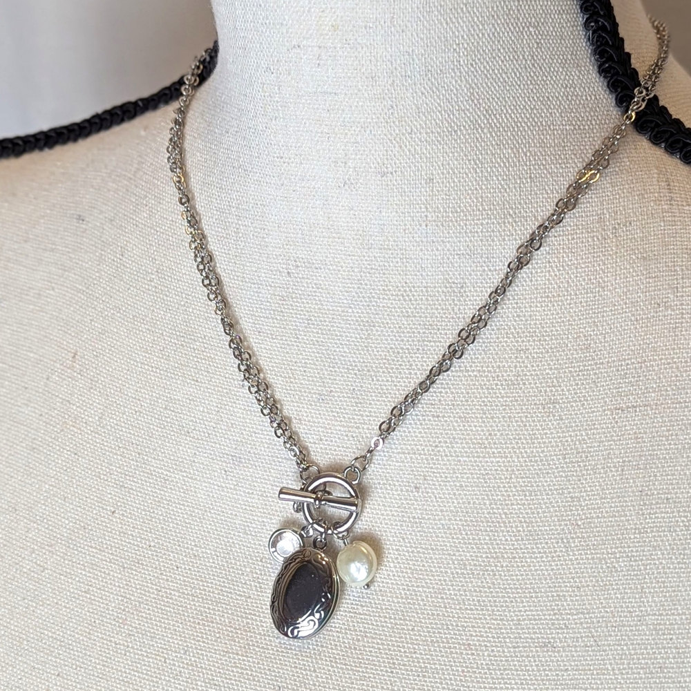 Lane Bryant Necklace Silver Tone 18" Chain Charm Locket Toggle Closure NWT